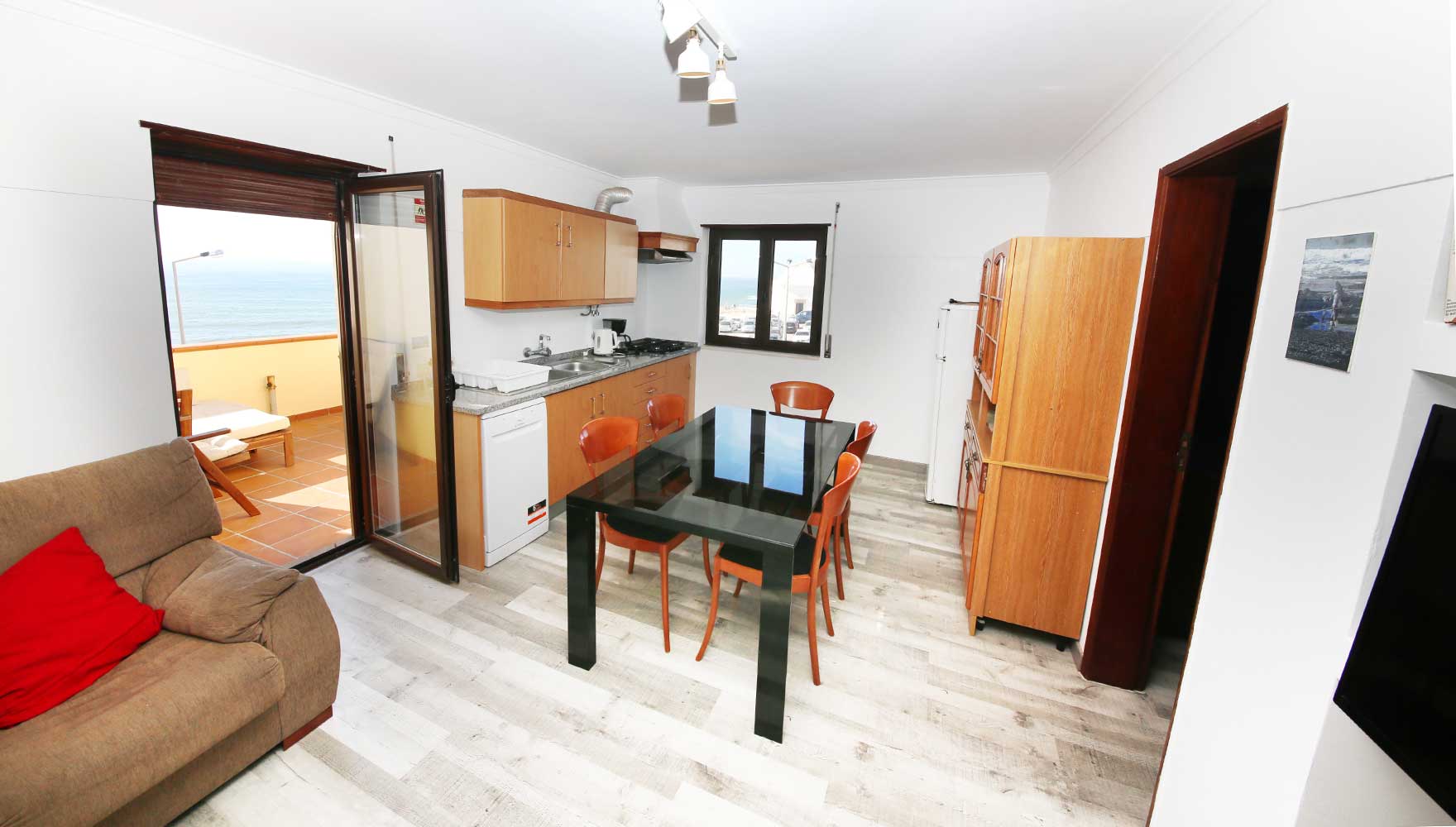 kitchen and livingroom